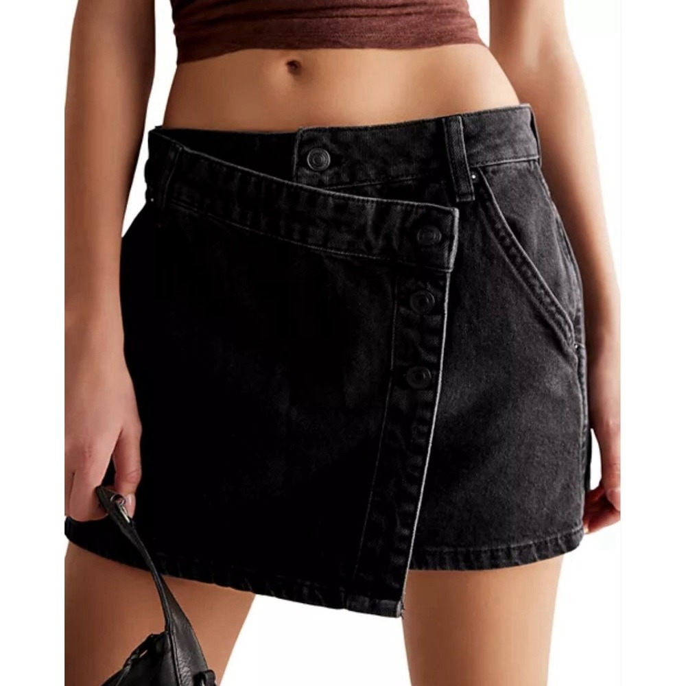 Free People We The Free Wynne Denim Skort Black Wrap Button Front Size‎ 31 NWT